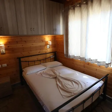 فيلة Holiday Wood House