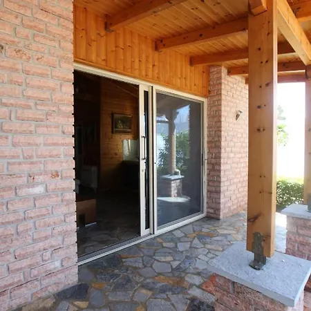 Holiday Wood House *